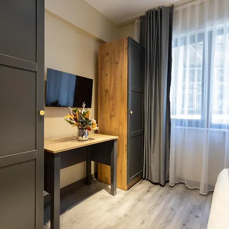 Apartment Skyline Suits Istanbul